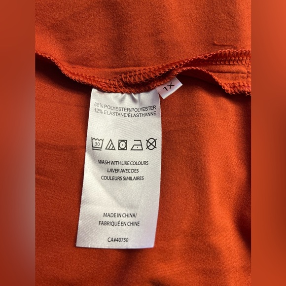 Cuddle Duds Crimson Colored Cardigan as Comfy as can Bee!! - Picture 9 of 10